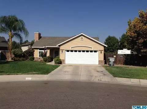 1602 E Knight Ct, Visalia, CA 93292 photo 2