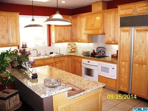 33449 Globe Dr, Springville, CA 93265 photo 9
