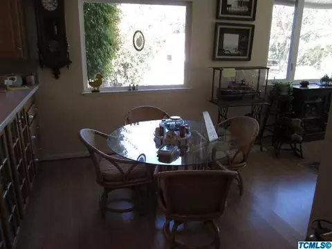 30726 Powell Dr, Exeter, CA 93221 photo 9