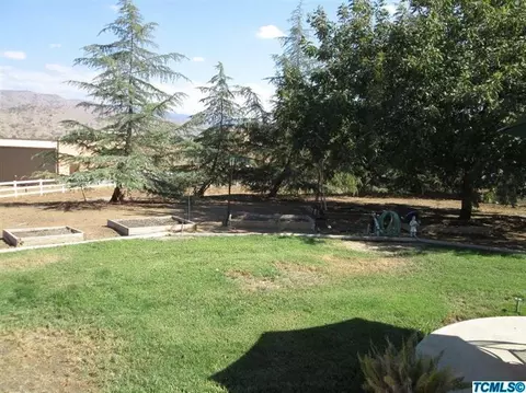 30726 Powell Dr, Exeter, CA 93221 photo 23