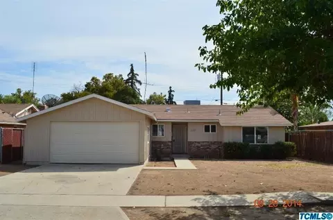 826 E Sunset Dr, Dinuba, CA 93618 photo 1