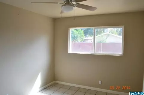 826 E Sunset Dr, Dinuba, CA 93618 photo 9