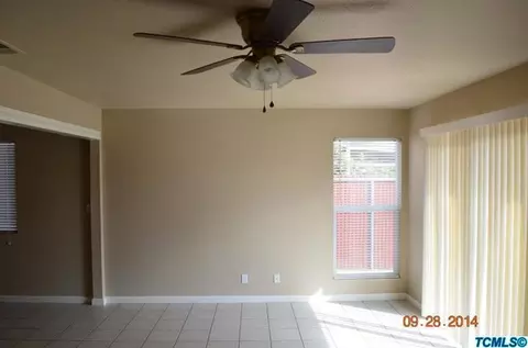 826 E Sunset Dr, Dinuba, CA 93618 photo 6