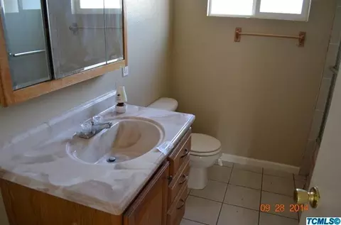 826 E Sunset Dr, Dinuba, CA 93618 photo 8