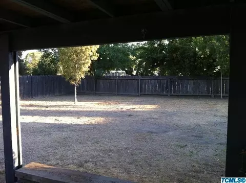 811 E Vassar Ct, Visalia, CA 93292 photo 6