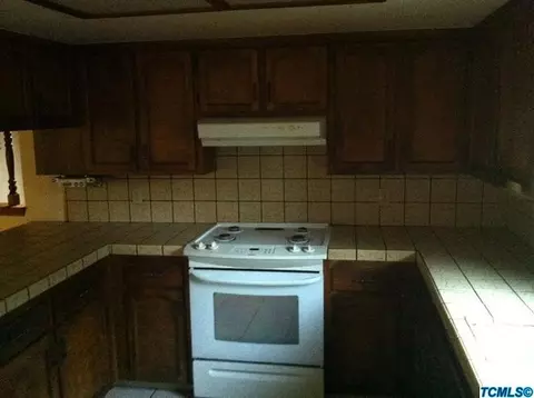 811 E Vassar Ct, Visalia, CA 93292 photo 5