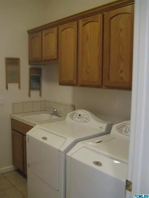3535 E Feemster Ave, Visalia, CA 93292 photo 12