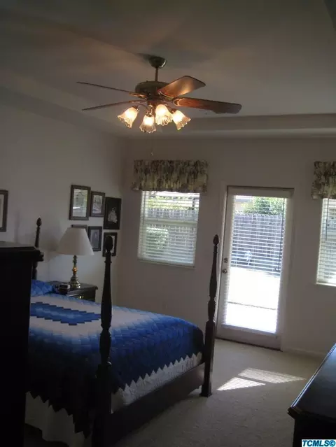 3535 E Feemster Ave, Visalia, CA 93292 photo 18