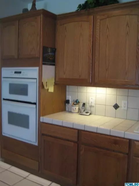3535 E Feemster Ave, Visalia, CA 93292 photo 6