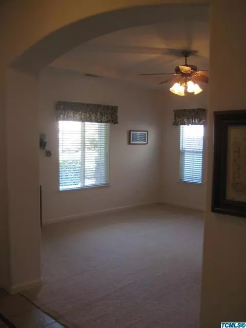 3535 E Feemster Ave, Visalia, CA 93292 photo 10