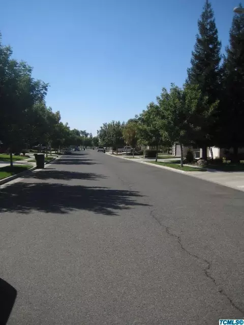 3535 E Feemster Ave, Visalia, CA 93292 photo 29
