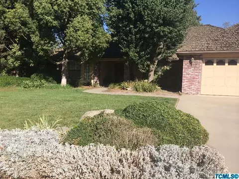3318 S Bridge St, Visalia, CA 93277 photo 1