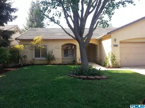 4301 E Sue Ave, Visalia, CA 93292 photo 1