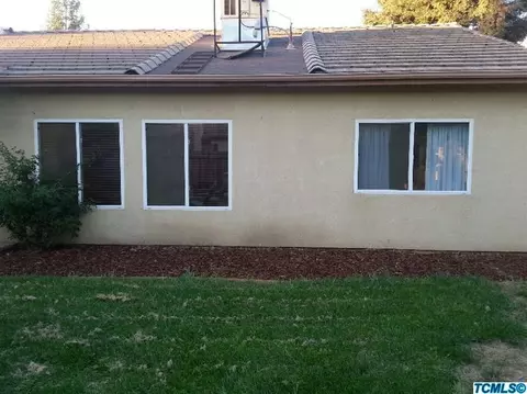 4301 E Sue Ave, Visalia, CA 93292 photo 2