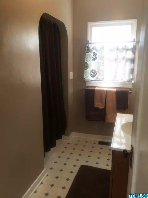 544 S E St, Exeter, CA 93221 photo 17