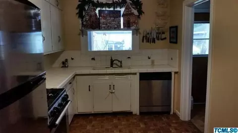 544 S E St, Exeter, CA 93221 photo 10