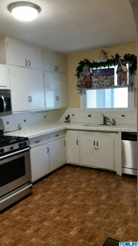 544 S E St, Exeter, CA 93221 photo 8