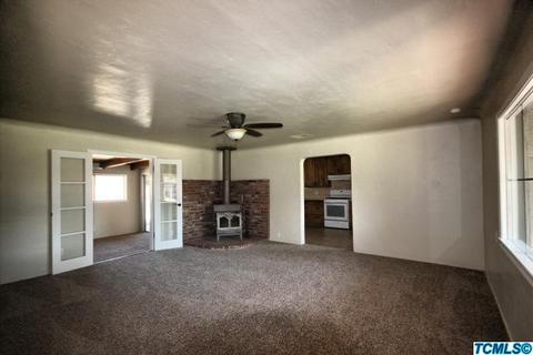 3750 W Iris Ave, Visalia, CA 93277 photo 3