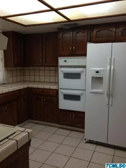 1471 Christine Ln, Lemoore, CA 93245 photo 3
