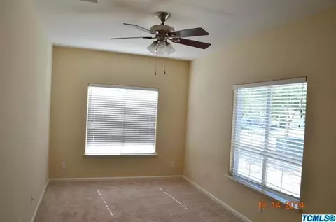 406 E Gibson Ave, Reedley, CA 93654 photo 10
