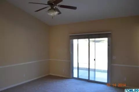 406 E Gibson Ave, Reedley, CA 93654 photo 14