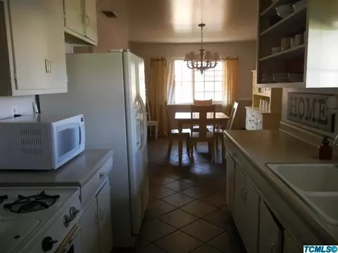 126 Bryant Ct, Exeter, CA 93221 photo 8