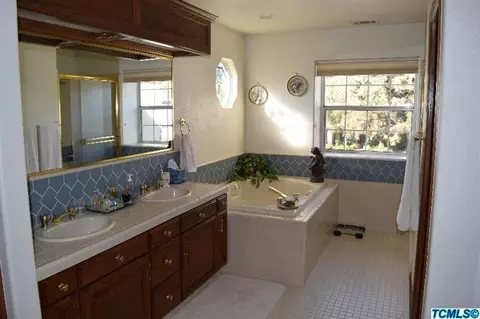 6003 W Beech Ct, Visalia, CA 93277 photo 22