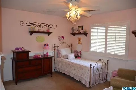 2029 E Parkview Ct, Visalia, CA 93292 photo 14