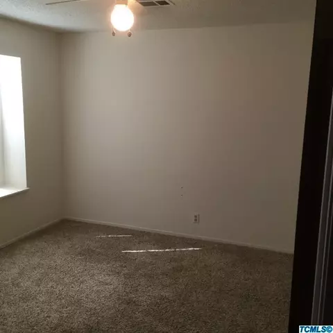 746 E Palm Dr, Hanford, CA 93230 photo 13