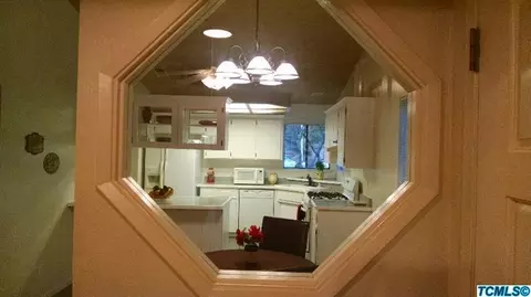 2529 E Parker Ct, Visalia, CA 93292 photo 9