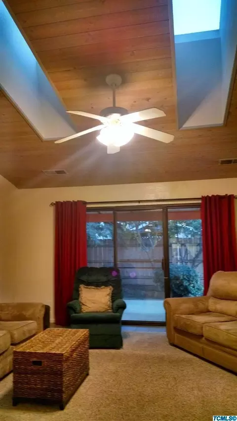 2529 E Parker Ct, Visalia, CA 93292 photo 8