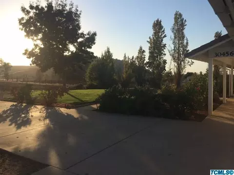 30456 Sunrise Meadow Dr, Exeter, CA 93221 photo 4