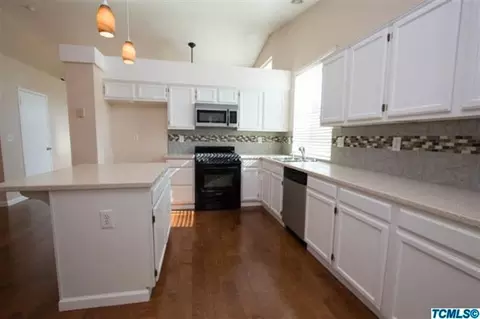 1596 Coventry Ave, Clovis, CA 93611 photo 9
