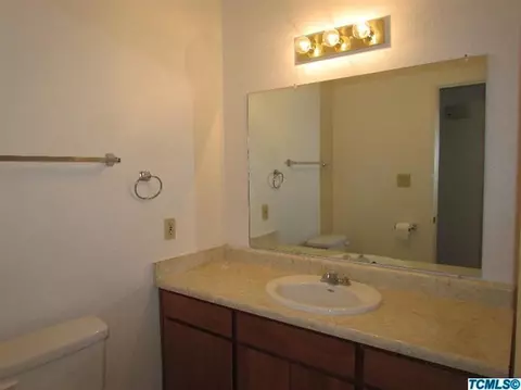 940 Woodworth Ave, Clovis, CA 93612 photo 17