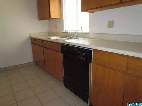 940 Woodworth Ave, Clovis, CA 93612 photo 10