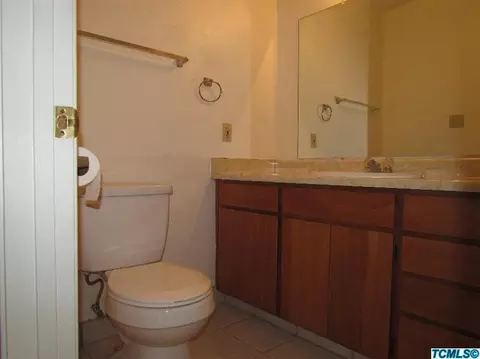 940 Woodworth Ave, Clovis, CA 93612 photo 18