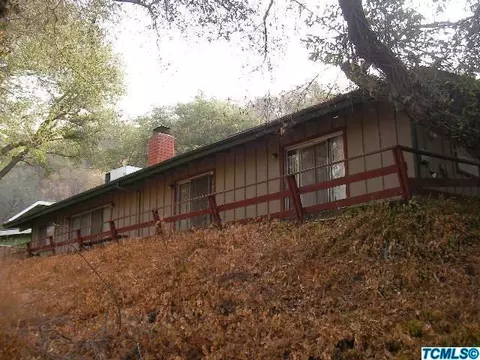 45216 Sierra Dr, Three Rivers, CA 93271 photo 2