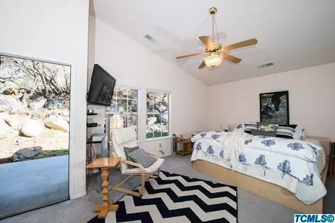 45686 Sierra Dr, Three Rivers, CA 93271 photo 14