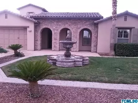 2071 E Goleta Ct, Tulare, CA 93274 photo 3