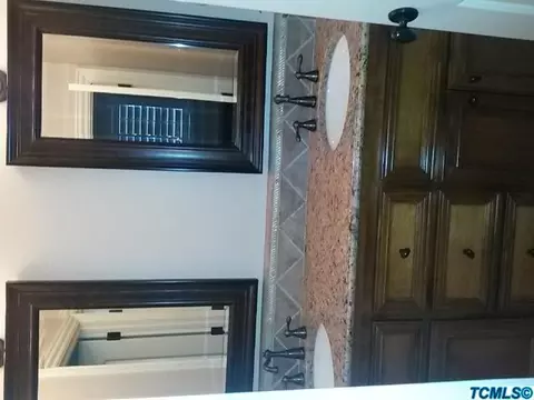 2071 E Goleta Ct, Tulare, CA 93274 photo 23