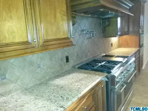 2071 E Goleta Ct, Tulare, CA 93274 photo 32