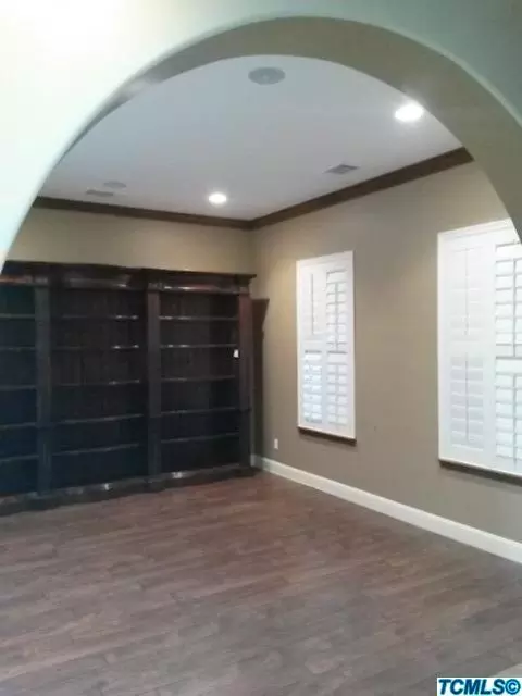 2071 E Goleta Ct, Tulare, CA 93274 photo 7