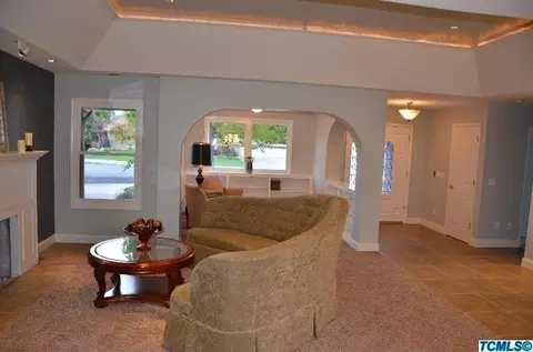 204 Windsor Ct, Exeter, CA 93221 photo 3