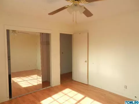442 W Spruce Ave, Lemoore, CA 93245 photo 5