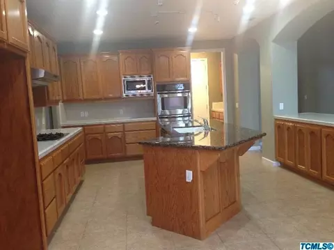165 Old Line Ct, Exeter, CA 93221 photo 9