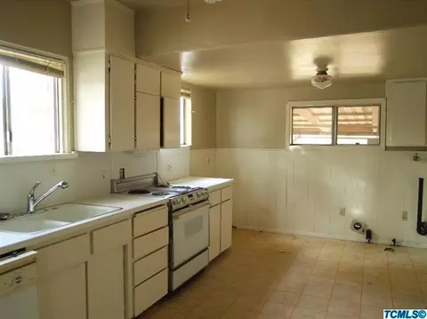 162 S Orange Ave, Exeter, CA 93221 photo 6