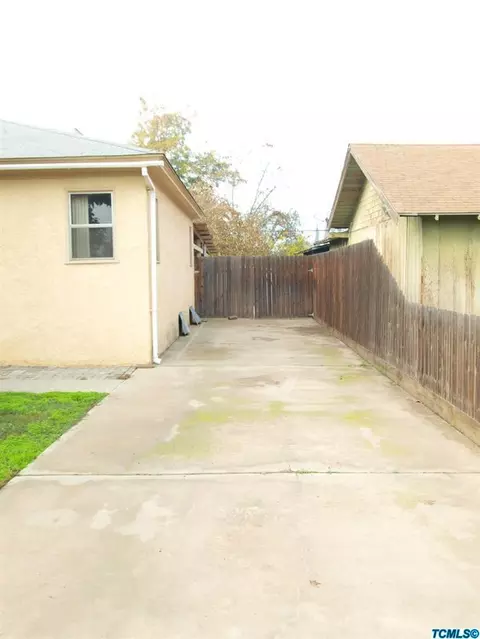 162 S Orange Ave, Exeter, CA 93221 photo 4