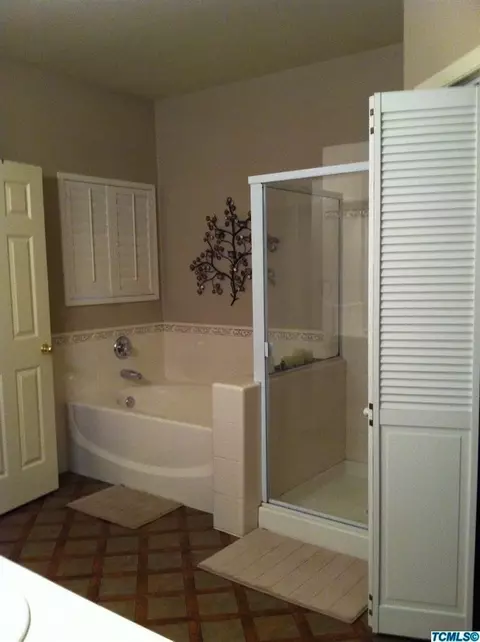 4005 E Stapp Ct, Visalia, CA 93292 photo 21