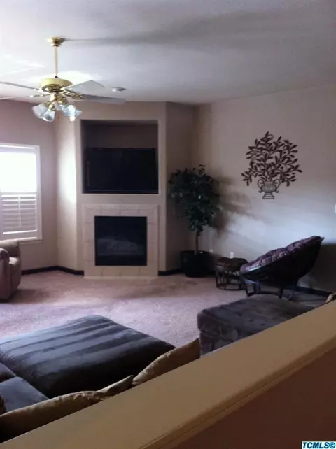 4005 E Stapp Ct, Visalia, CA 93292 photo 7