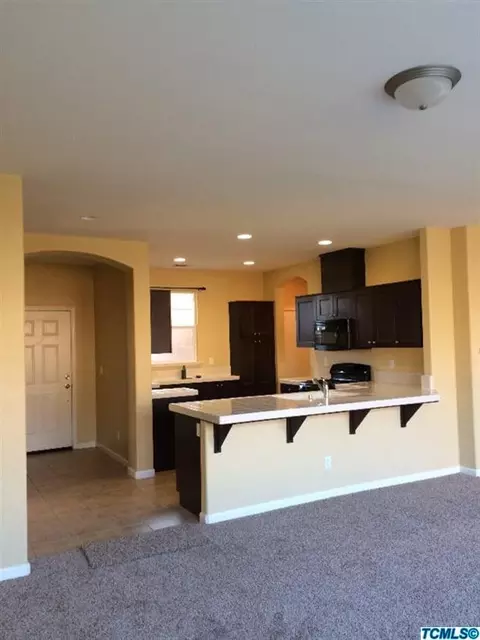 1201 Timothy Ave, Dinuba, CA 93618 photo 3